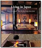 25 Living in Japan livre