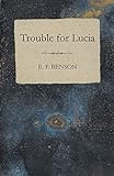 Trouble for Lucia livre