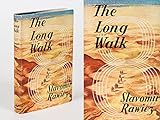 The Long Walk: The True Story of a Trek to Freedom livre