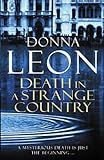 Death in a Strange Country: (Brunetti 2) (English Edition) livre