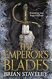 The Emperor's Blades (Chronicles of the Unhewn Throne Book 1) (English Edition) livre