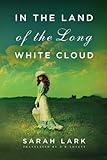 In the Land of the Long White Cloud. livre